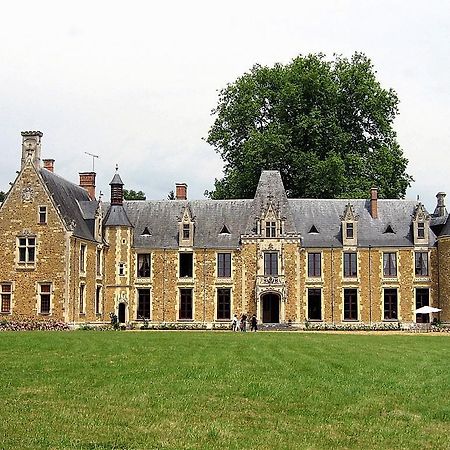 Chateau De Cheronne Bed and Breakfast Tuffé Esterno foto