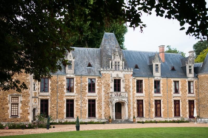 Chateau De Cheronne Bed and Breakfast Tuffé Esterno foto
