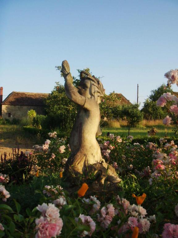 Chateau De Cheronne Bed and Breakfast Tuffé Esterno foto